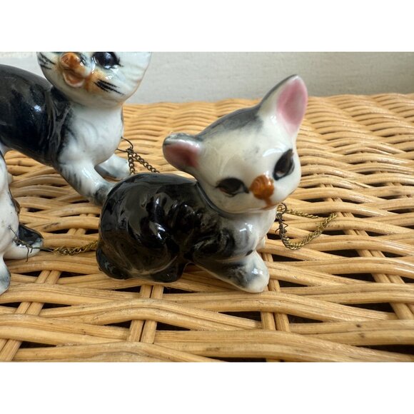 Vintage 50's Ceramic Mother Cat Kitty With Kittens on Chain Kitschy - Picture 5 of 10